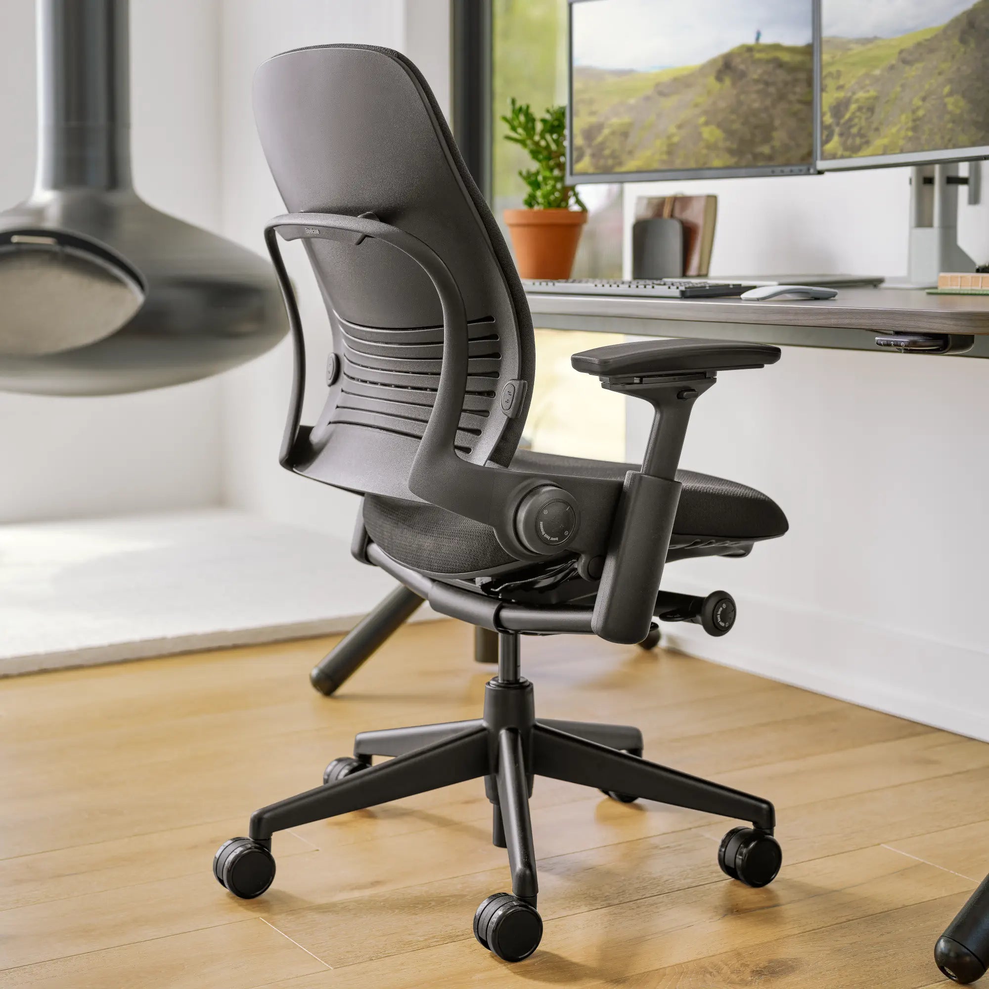 Leap - Scaun de Birou Ergonomic – Steelcase Shop RO Leap - Scaun de Birou Ergonomic – Steelcase Shop RO