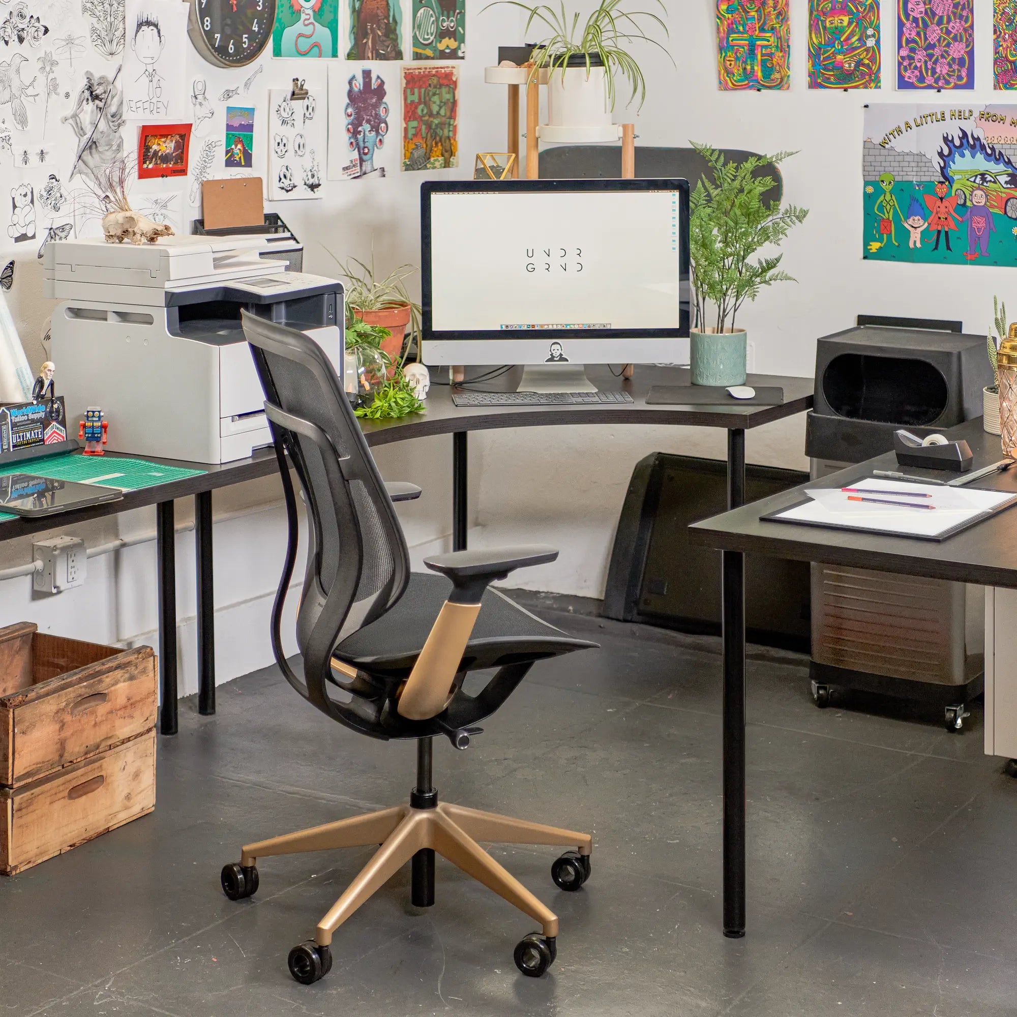 Fără tetieră / Intermix Black KR08+Matte Brass 4B22