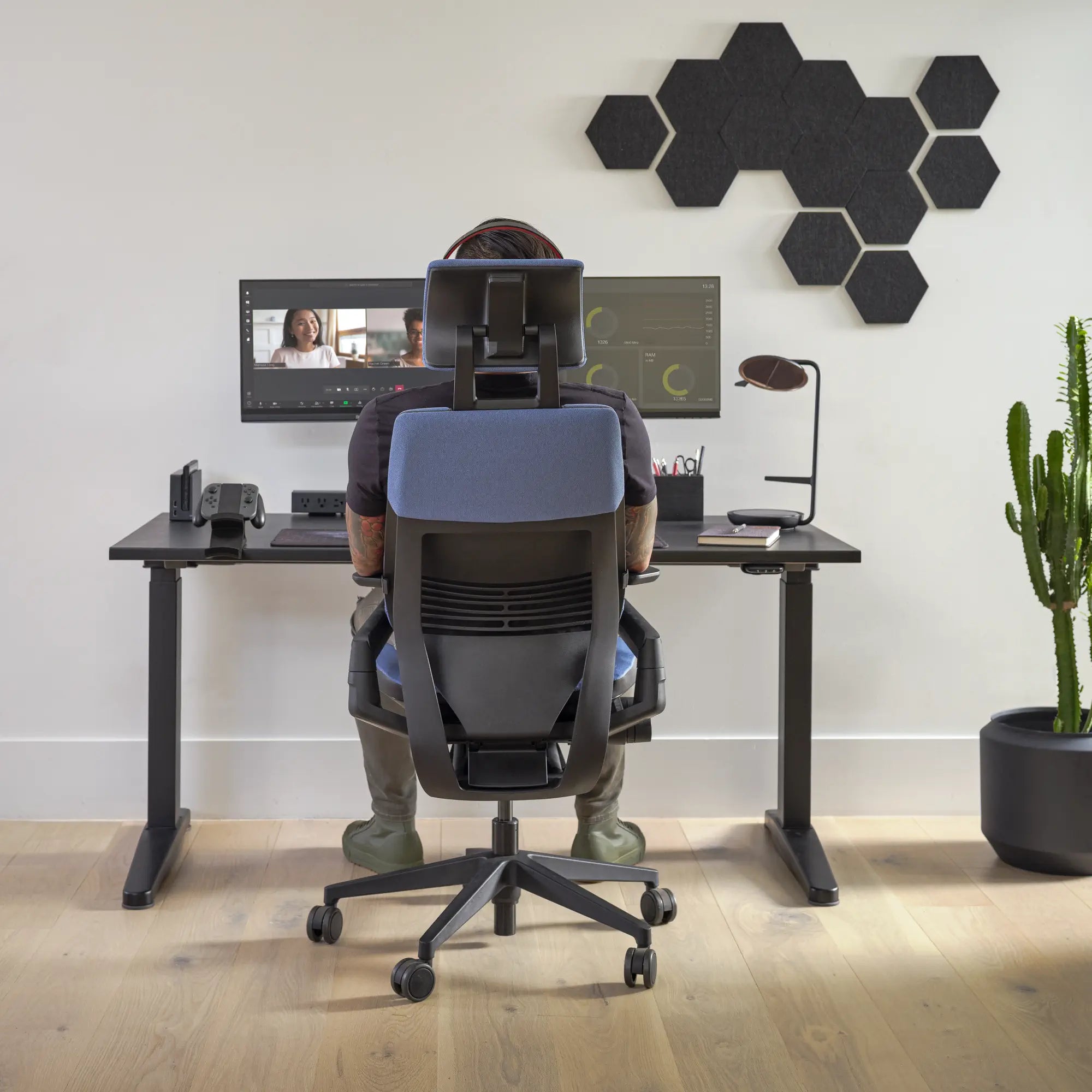 Cu tetieră / Era Cobalt CSE42